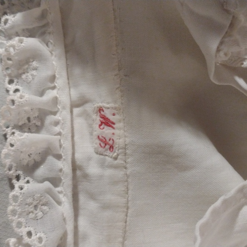 Antique Victorian Nightie Vtg c. 1890 - Picture 3 of 10